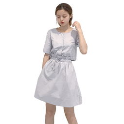 轉角1號 簡約韓風，定義夏日清新——純色A字連衣裙穿搭指南