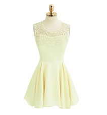 頸間風情，背脊旖旎 解析新款掛脖花邊露背連衣裙的時尚魅力